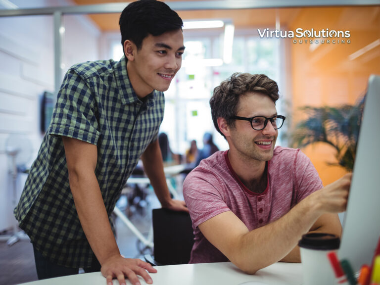 two employees collaborating