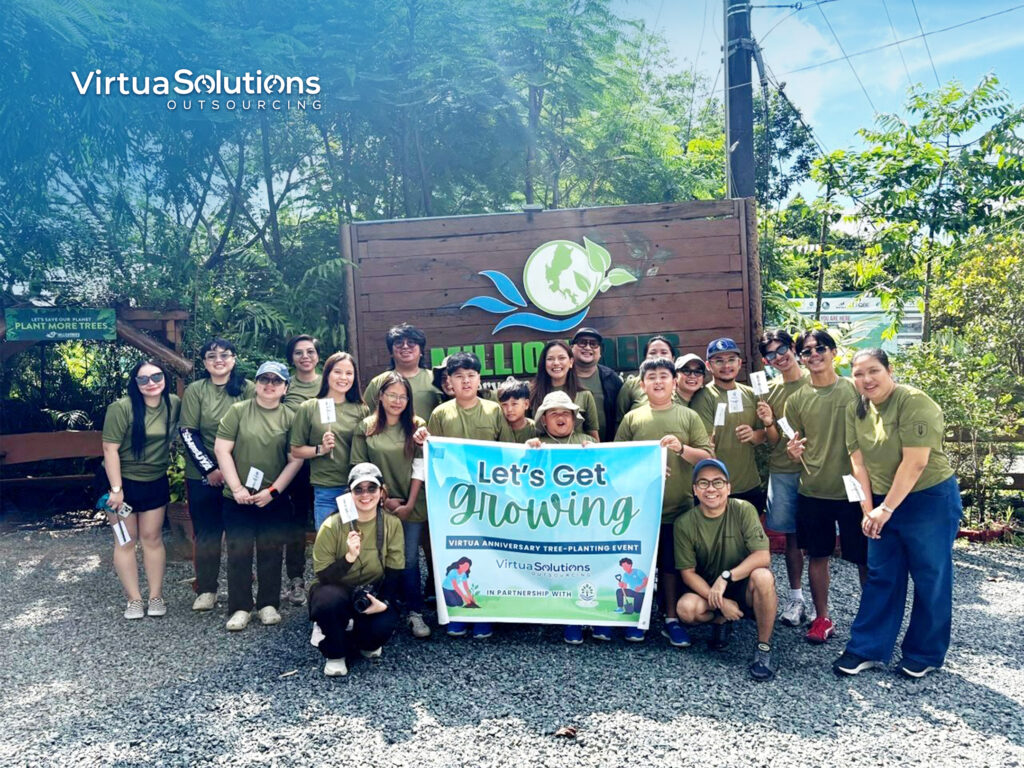 Virtua tree planting group photo